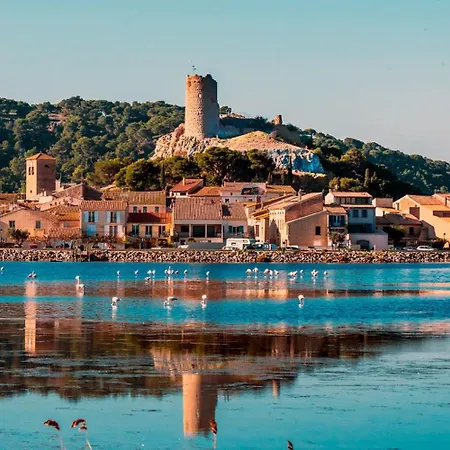 Gili Air, Les Halles Et Les Grands Buffets Narbonne