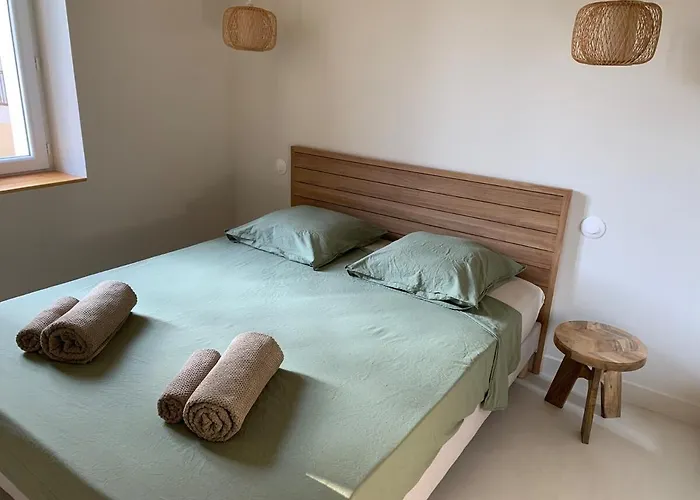 Gili Air, Les Halles Et Les Grands Buffets Apartment
