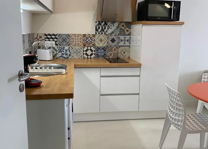 Gili Air, Les Halles Et Les Grands Buffets Appartement Narbonne